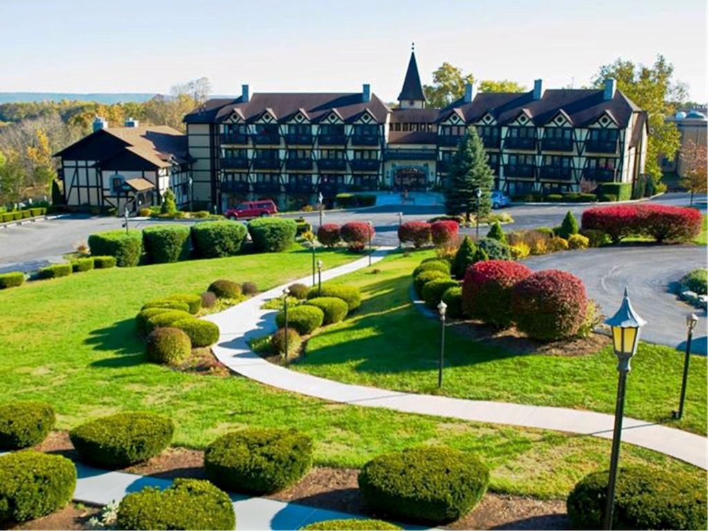 Bavarian Inn Shepherdstown Exterior photo