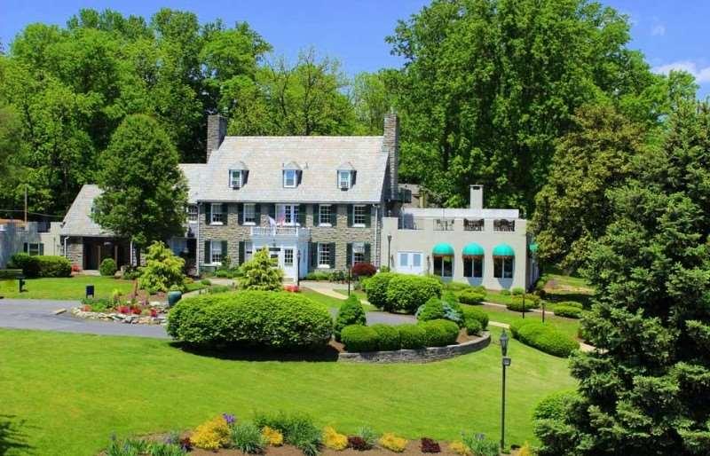 Bavarian Inn Shepherdstown Exterior photo